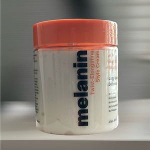 Melanin Haircare
Twist-Elongating Style Cream